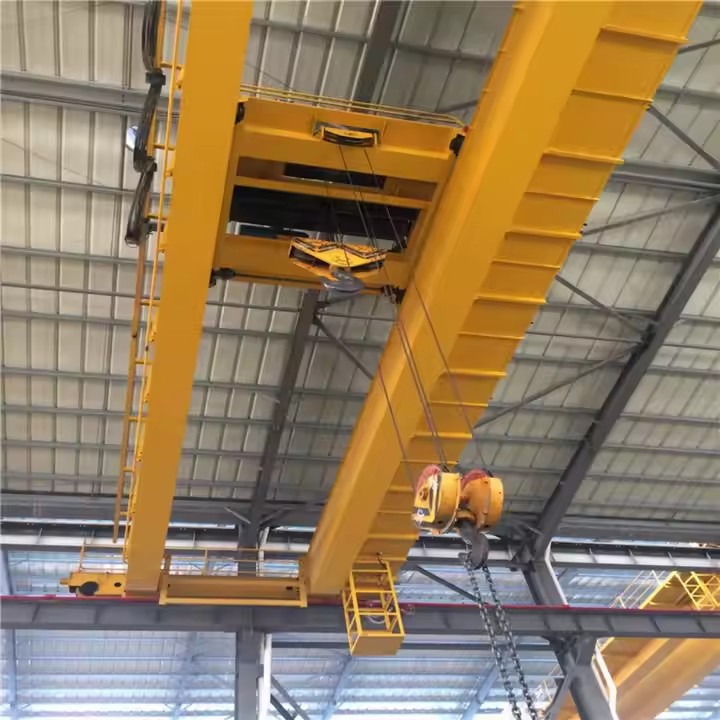 European double hoist 7 European double hoist 7